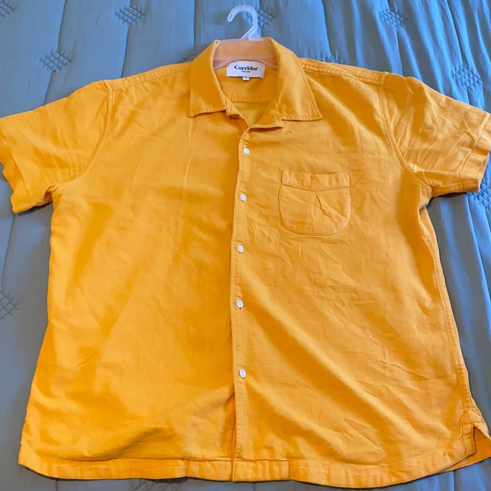 Corridor NYC Horsehsoe pocket shirt